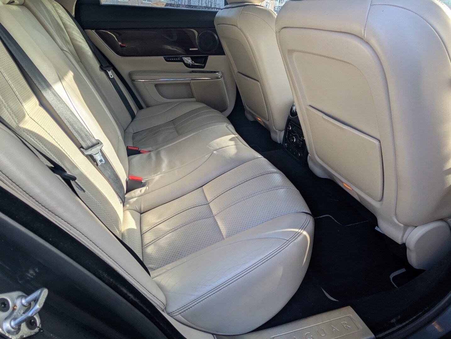 Used Jaguar XJ 2012 for sale - 77354988: Photo 11