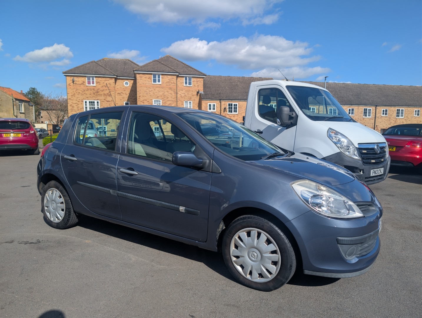 Used Renault Clio 2007 for sale - 78122758: Photo 2