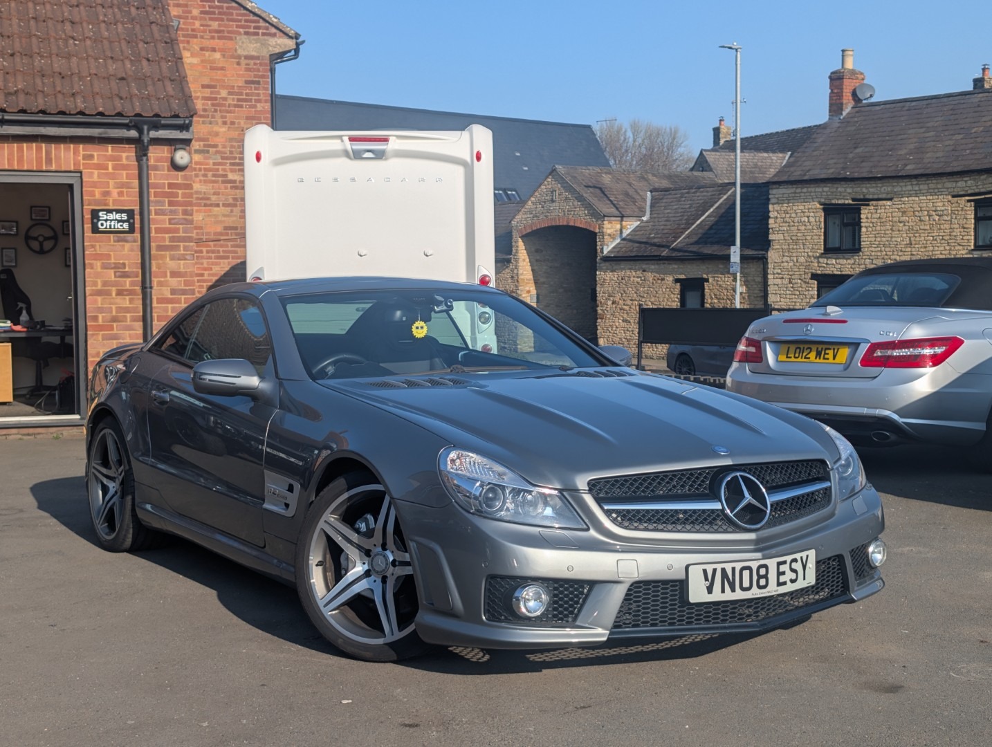 Used Mercedes-Benz SL 2008 for sale - 77758727: Photo 2
