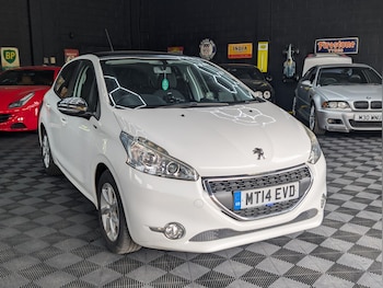 Used Peugeot 208 2014 for sale - 78939204: Photo
