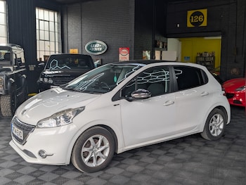 Used Peugeot 208 2014 for sale - 78939204: Photo