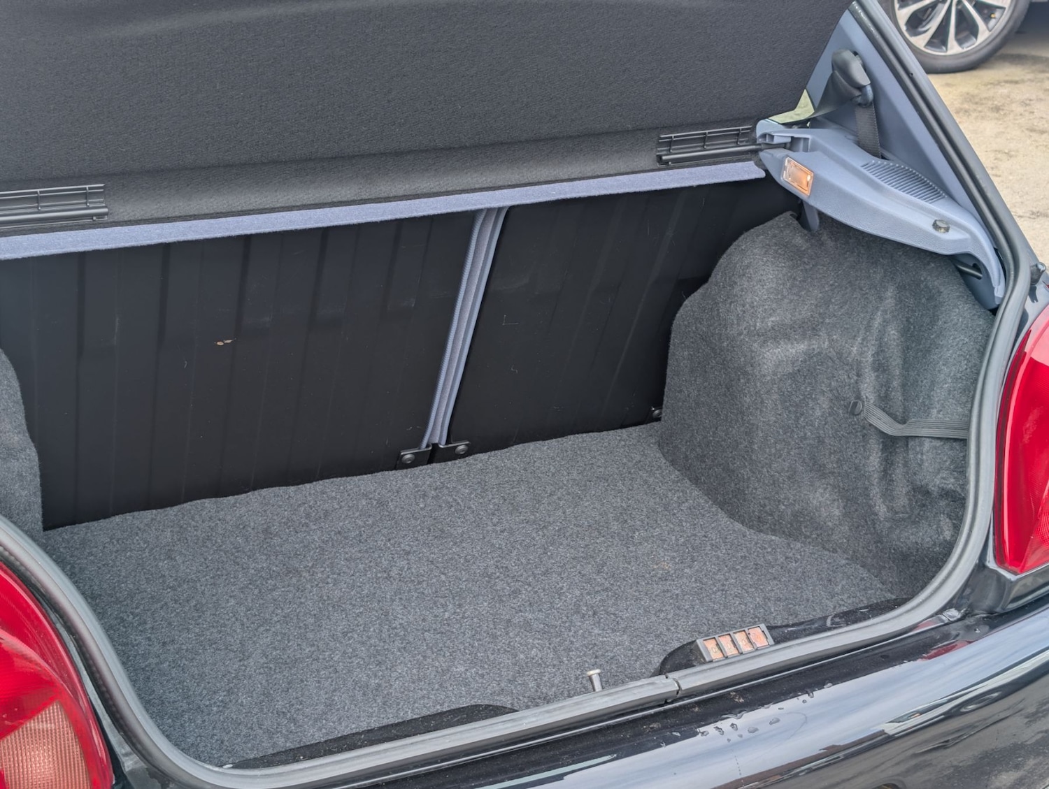 Used Ford Fiesta 1997 for sale - 78025353: Photo 17