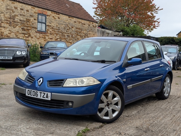 Used Renault Megane 2006 for sale - 76220645: Photo 1