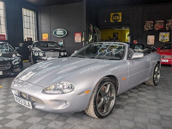 Used Jaguar XKR 2000 for sale - 79571148: Photo