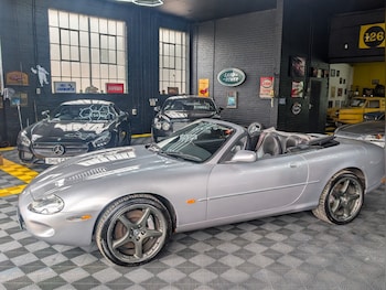Used Jaguar XKR 2000 for sale - 79571148: Photo