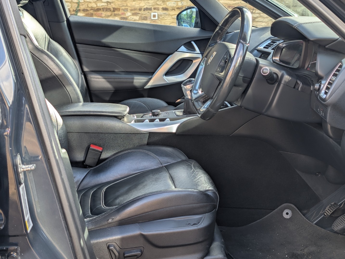 Used Citroen DS5 2014 for sale - 76566370: Photo 5