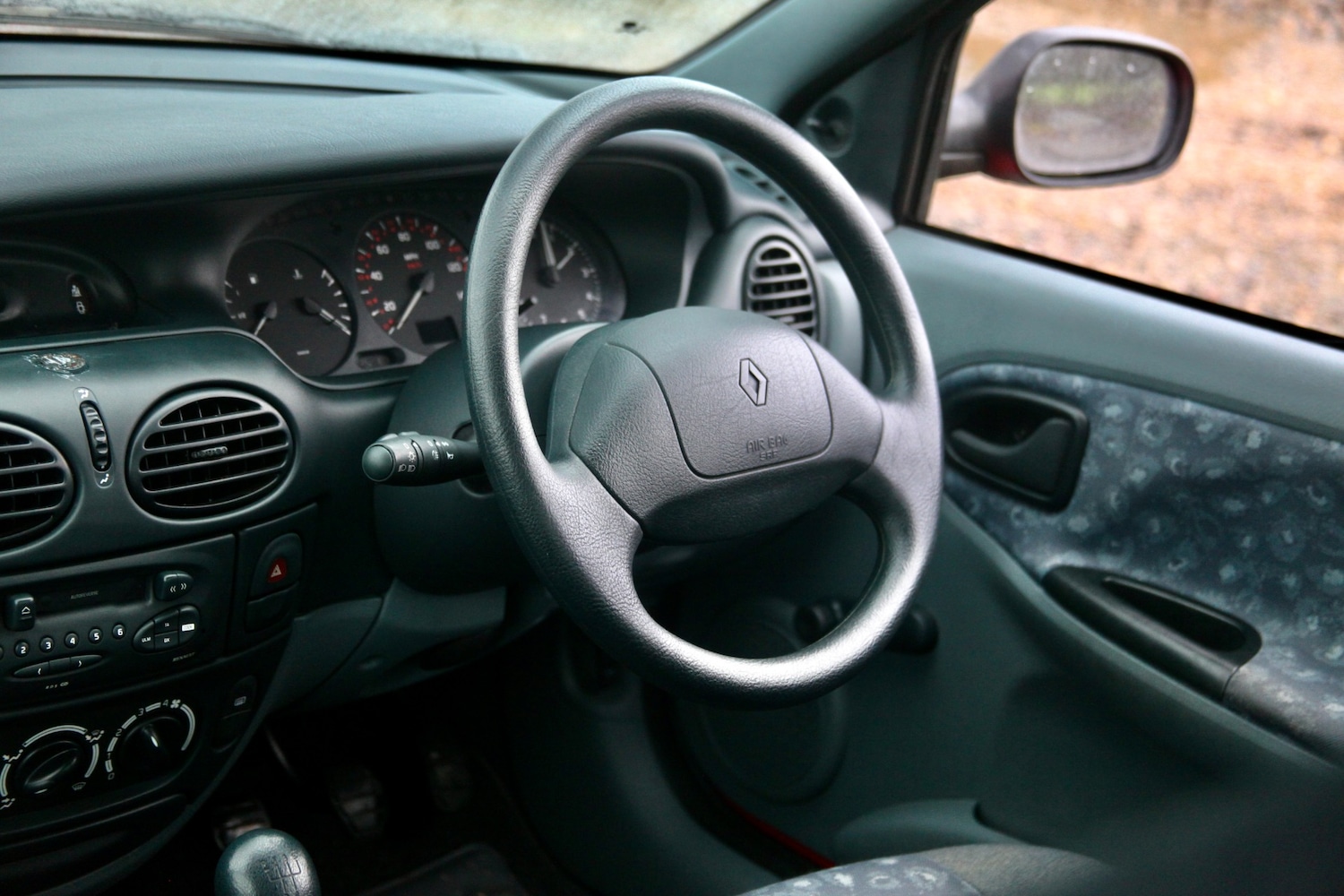 Used Renault Megane 1998 for sale - 77516454: Photo 13