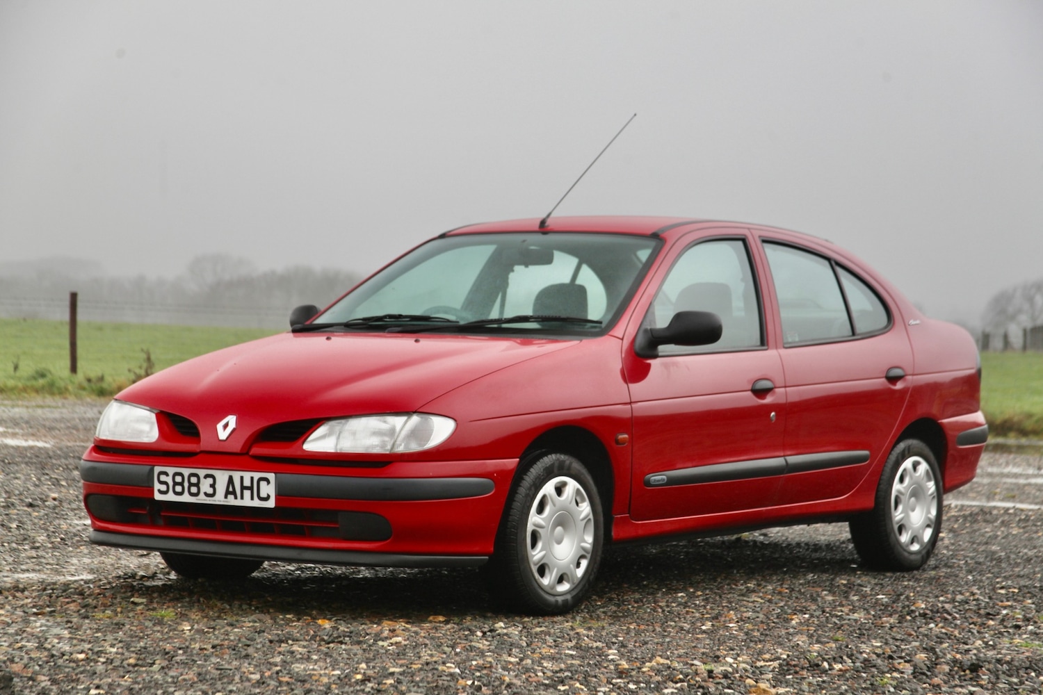 Used Renault Megane 1998 for sale - 77516454: Photo 3