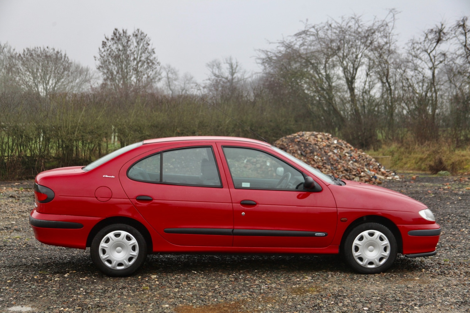 Used Renault Megane 1998 for sale - 77516454: Photo 4