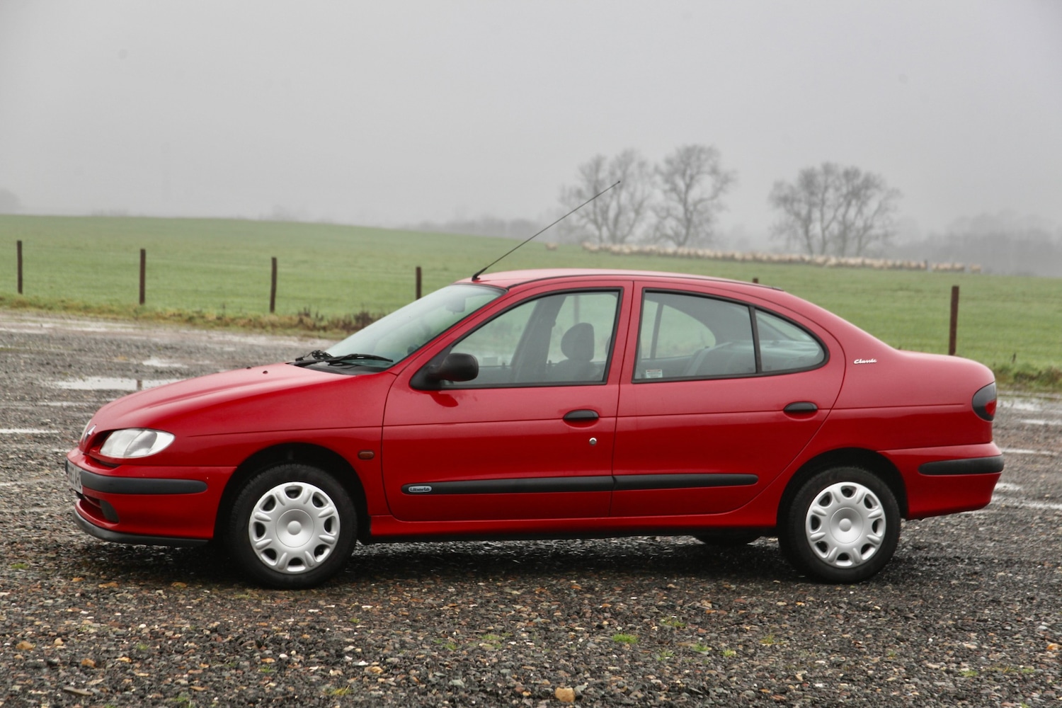 Used Renault Megane 1998 for sale - 77516454: Photo 5