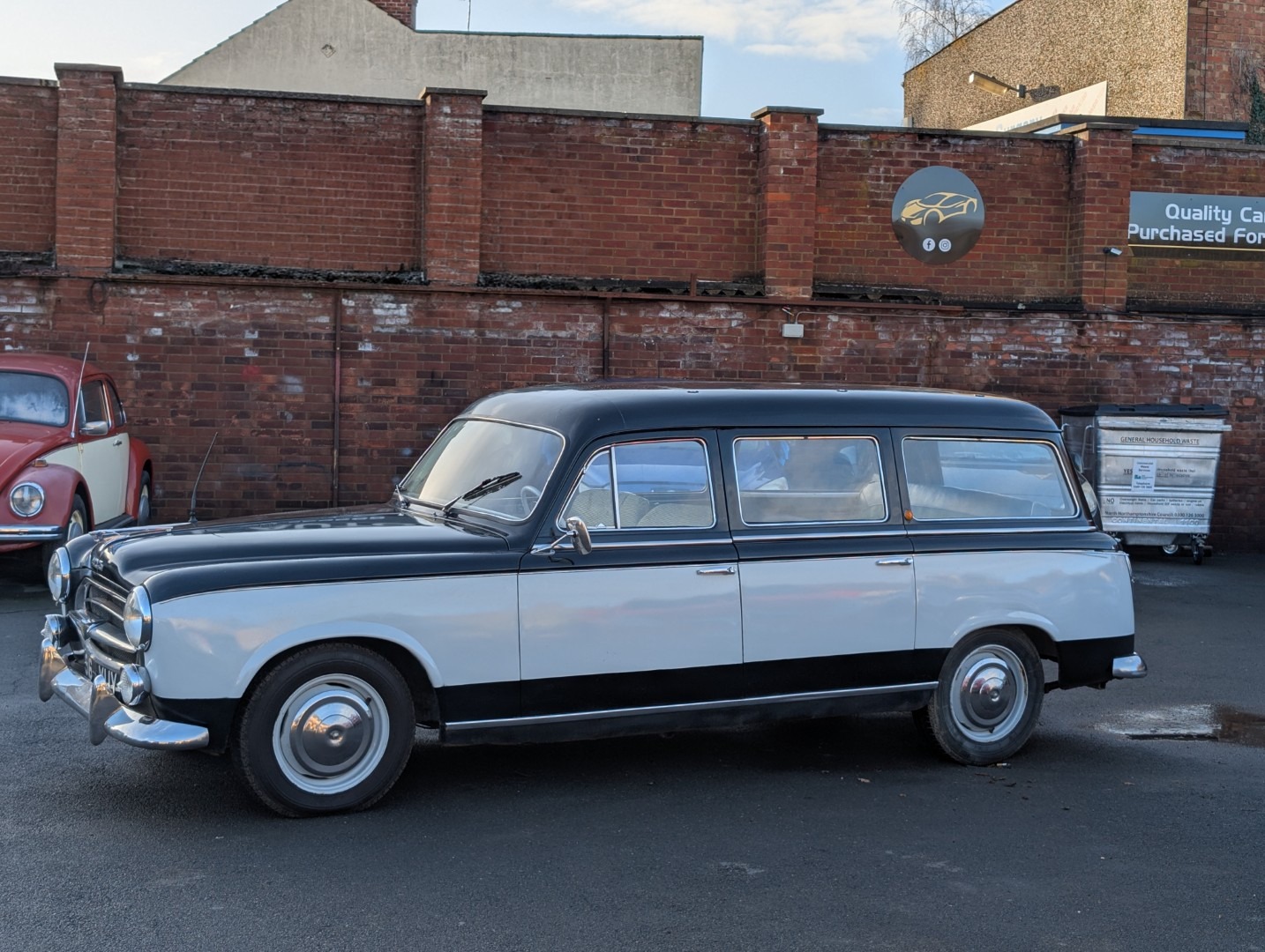 Used Peugeot 403 1973 for sale - 77356791: Photo 2