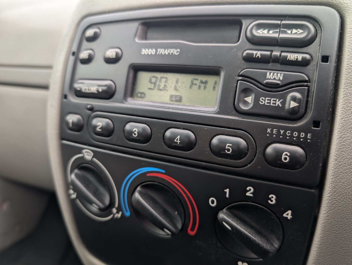 Used Ford Fiesta 1999 for sale - 77915295: Photo 16