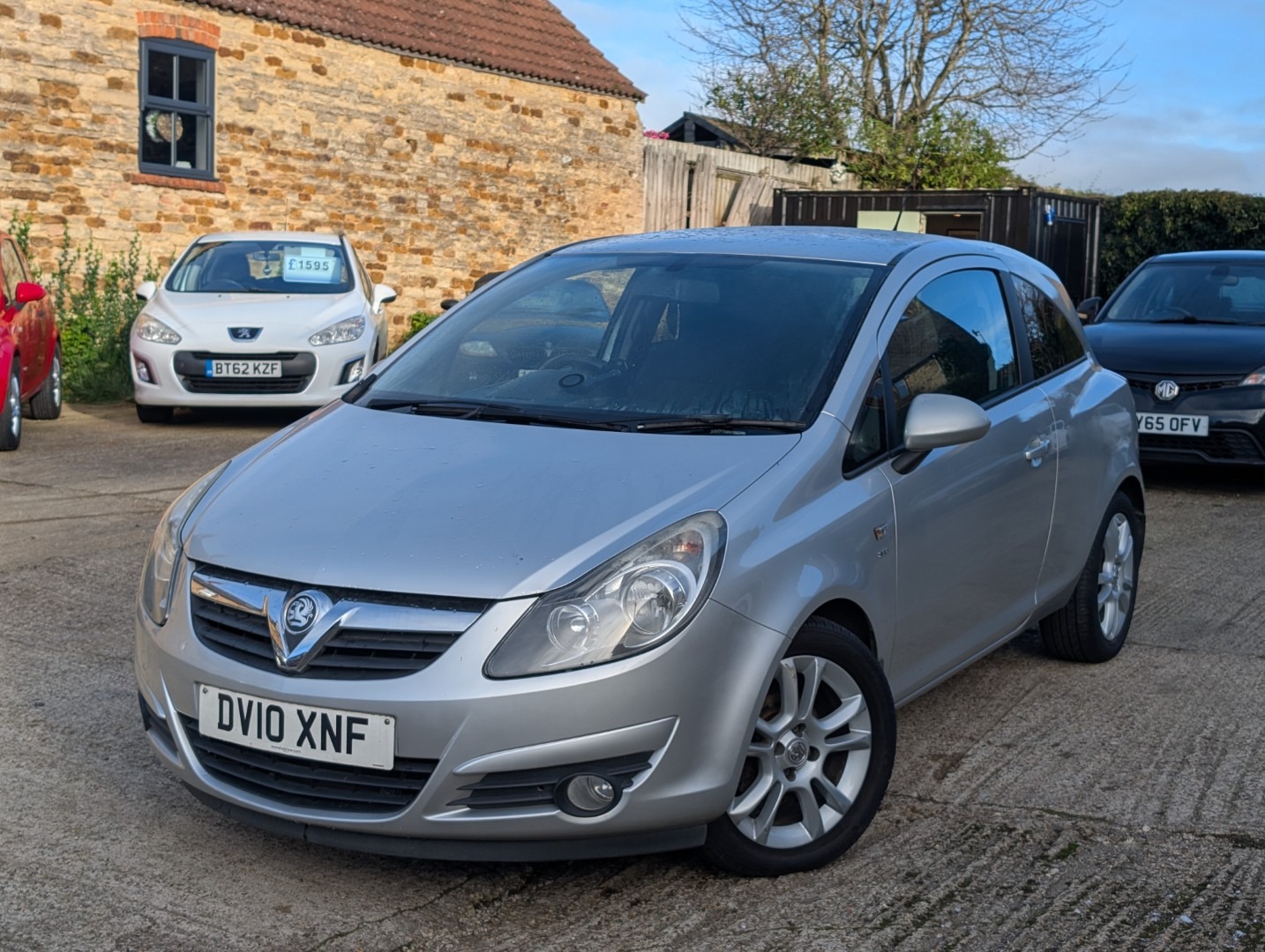 Used Vauxhall Corsa 2010 for sale - 76639624: Photo 3