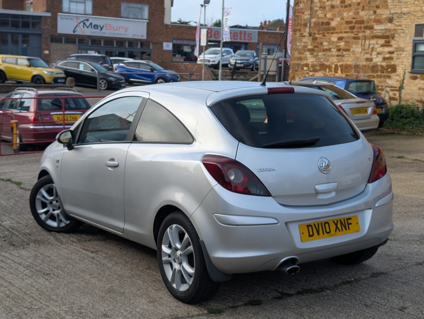 Used Vauxhall Corsa 2010 for sale - 76639624: Photo 5