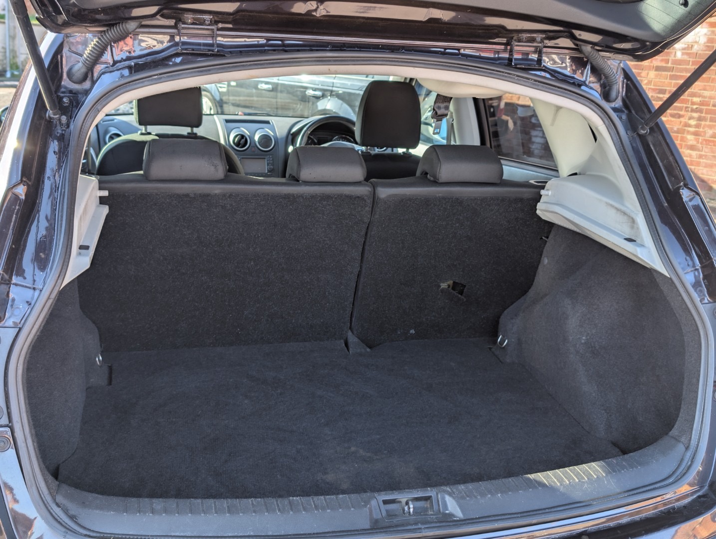 Used Nissan Qashqai 2013 for sale - 77931346: Photo 14