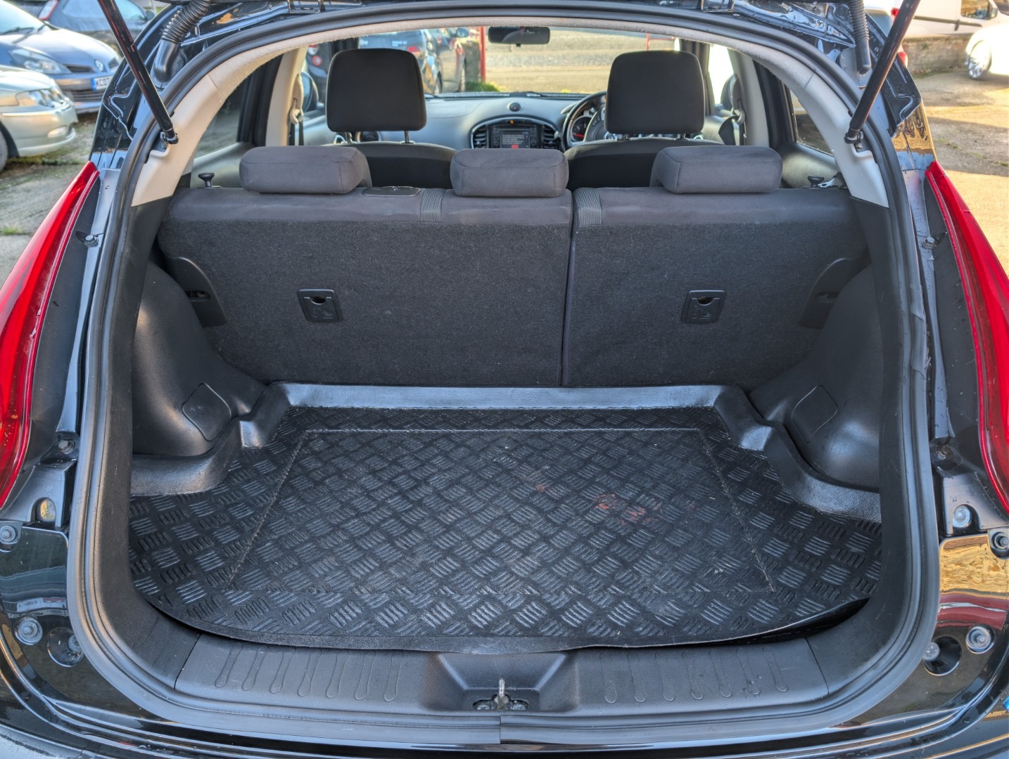 Used Nissan Juke 2011 for sale - 76777246: Photo 16