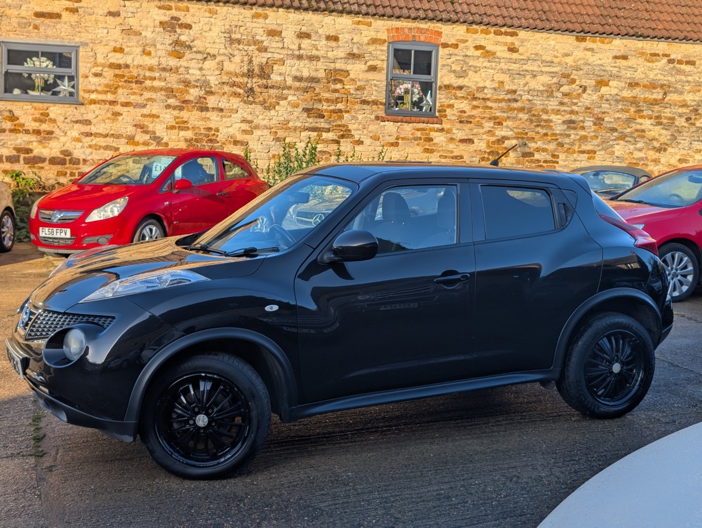 Used Nissan Juke 2011 for sale - 76777246: Photo 6
