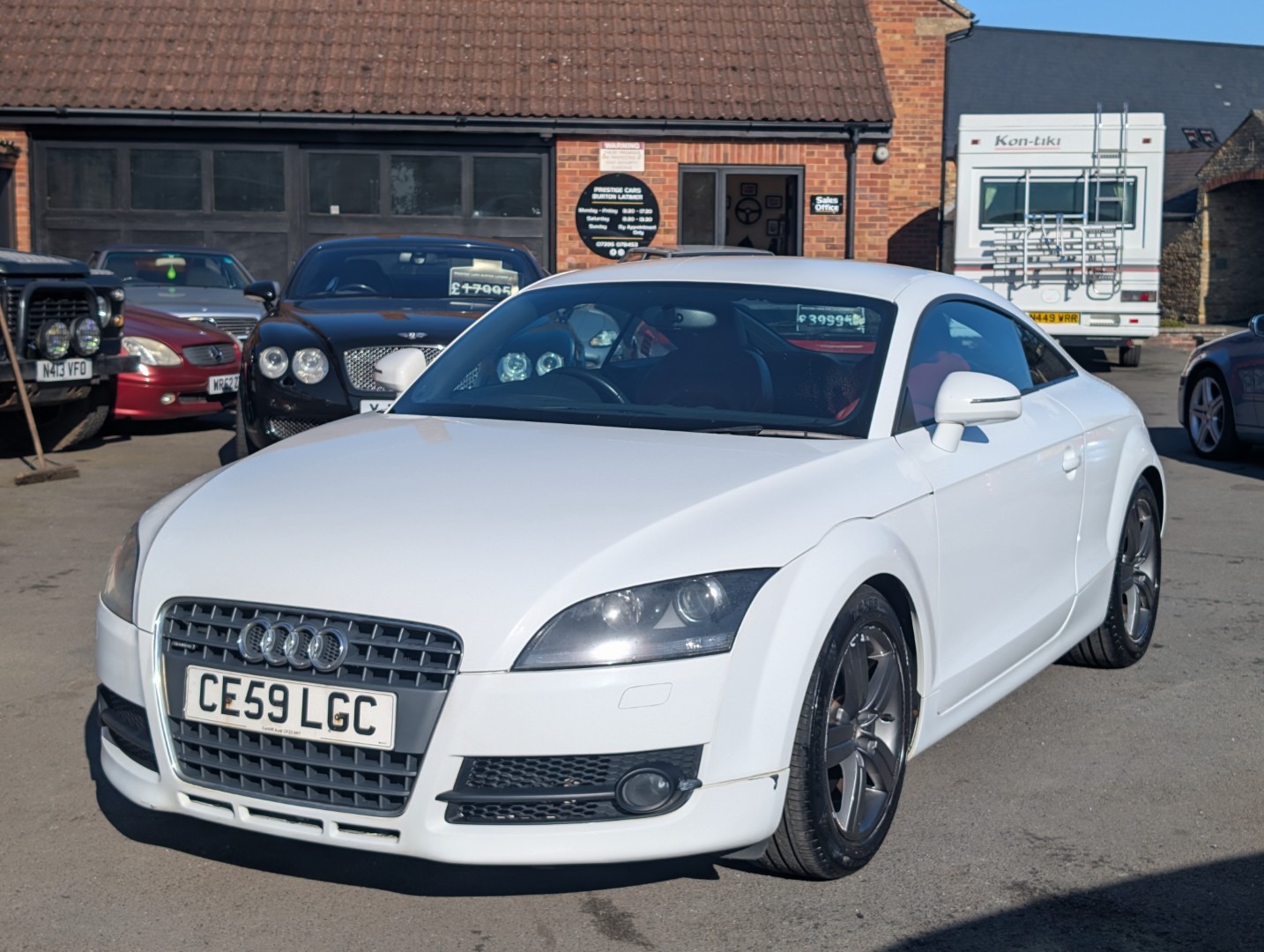 Used Audi TT 2009 for sale - 77931359: Photo 2