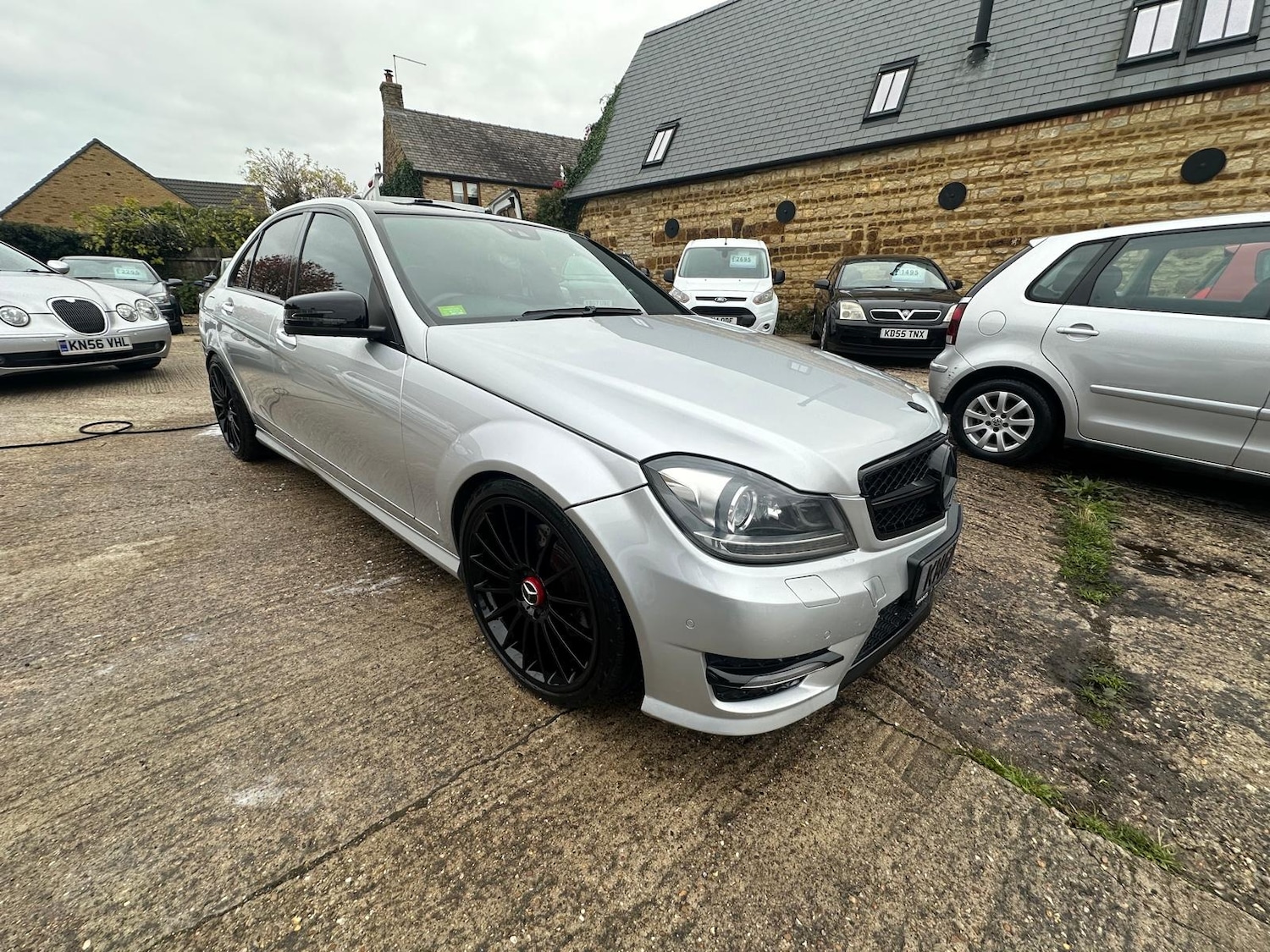 Used Mercedes-Benz C Class 2012 for sale - 76579844: Photo 2