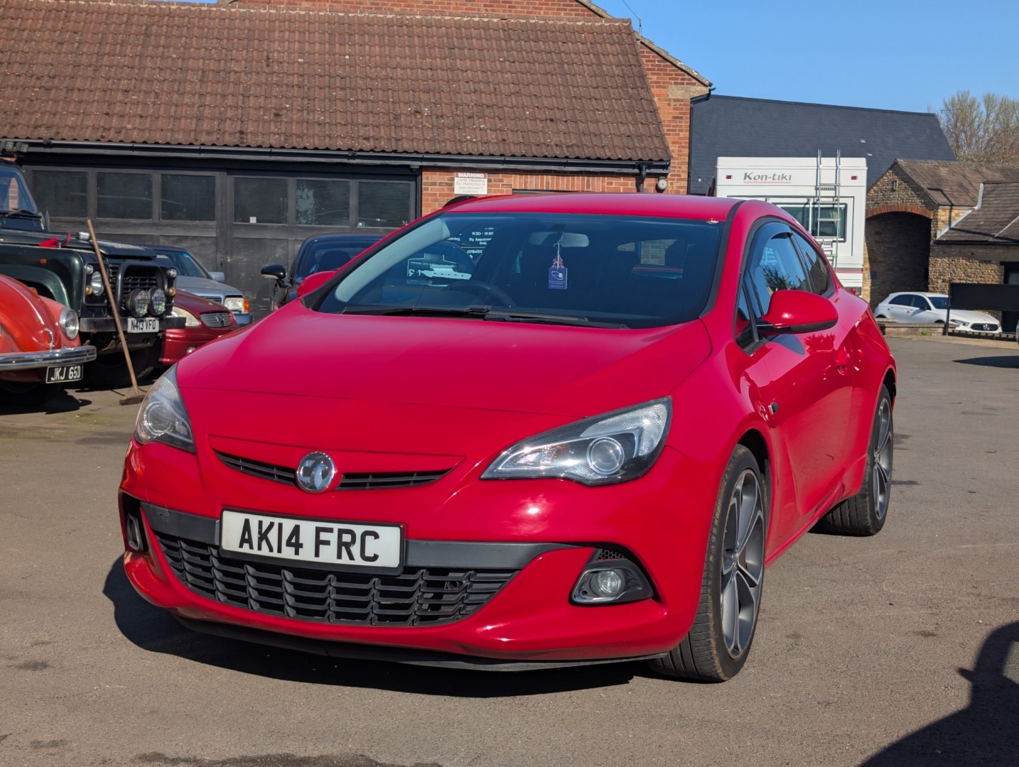 Used Vauxhall Astra GTC 2014 for sale - 77931383: Photo 2