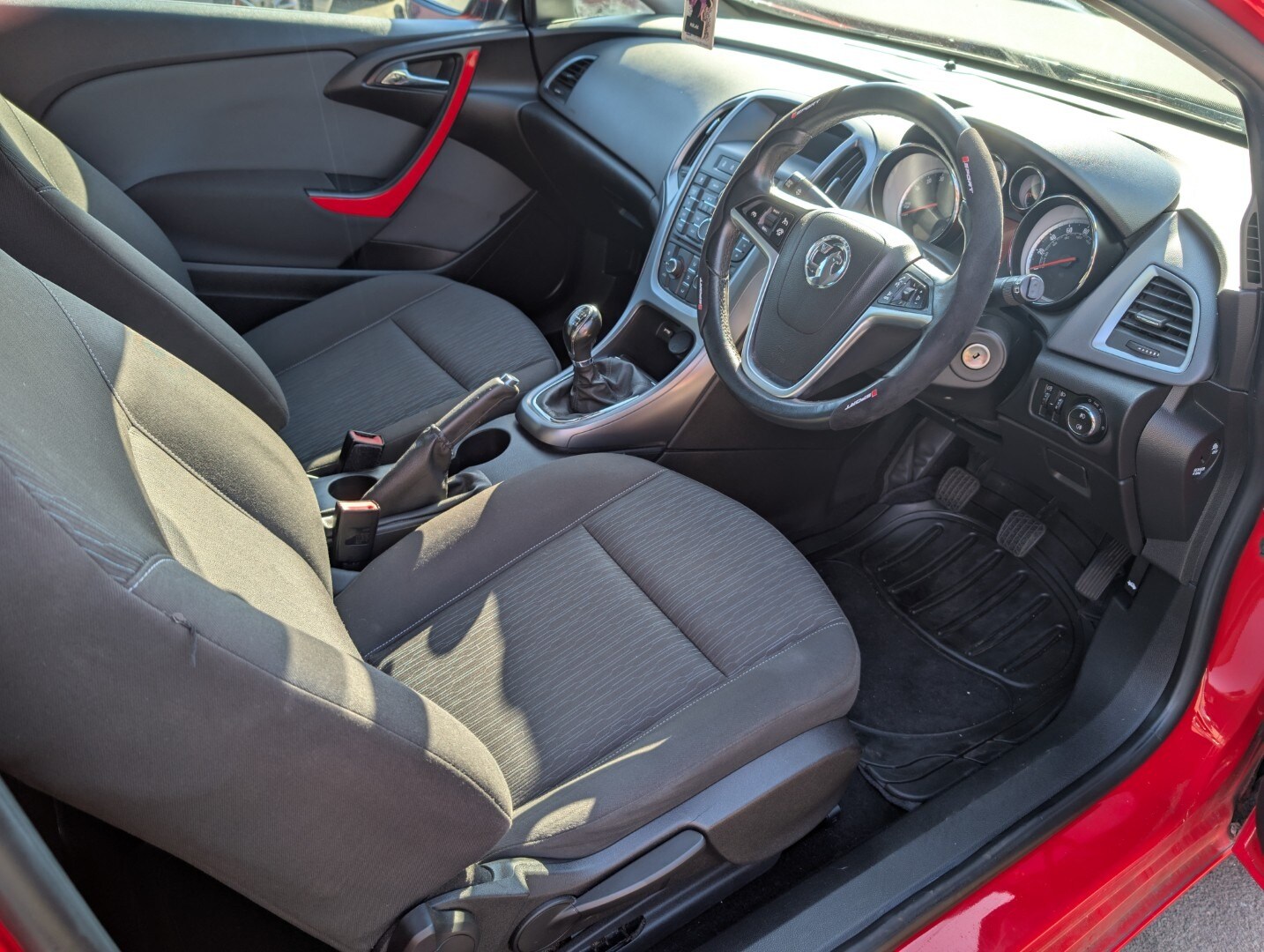 Used Vauxhall Astra GTC 2014 for sale - 77931383: Photo 9