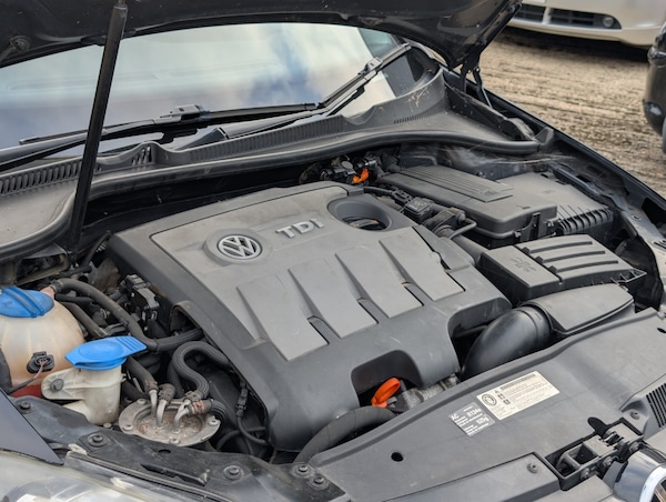 Used Volkswagen Golf 2010 for sale - 76220305: Photo 23