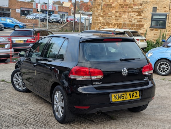 Used Volkswagen Golf 2010 for sale - 76220305: Photo 7