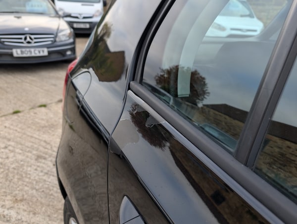 Used Volkswagen Golf 2010 for sale - 76220305: Photo 9