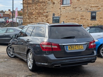 Used Mercedes-Benz E-Class 2013 for sale - 76211454: Photo