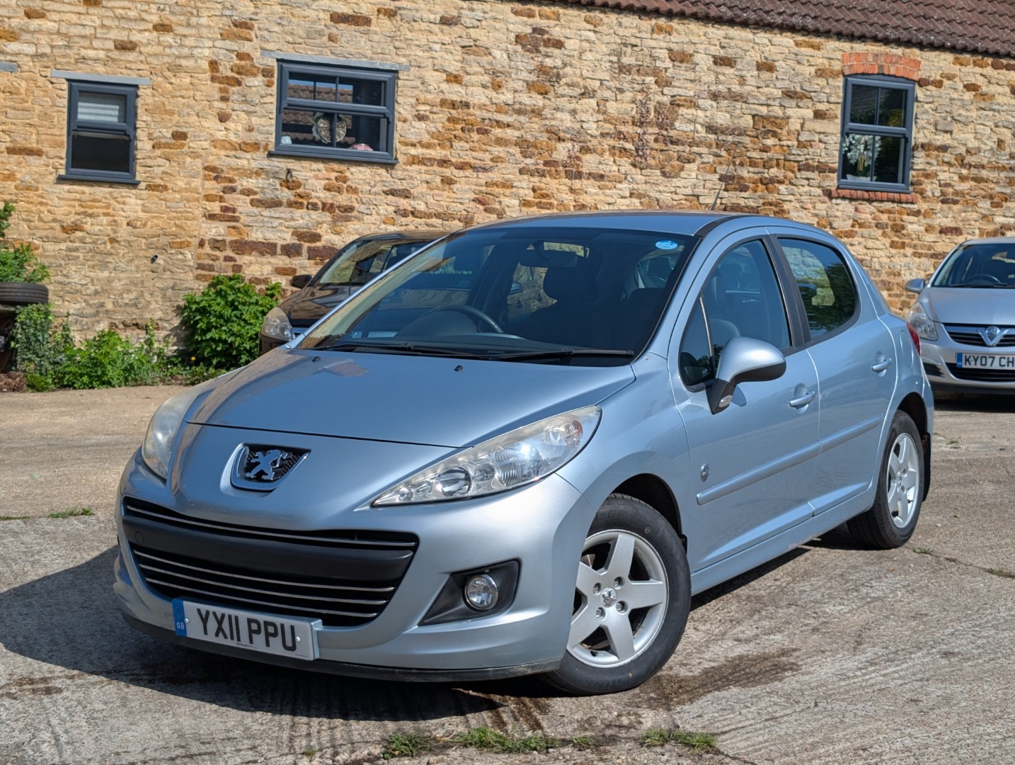 Used Peugeot 207 2011 for sale - 76392320: Photo 3