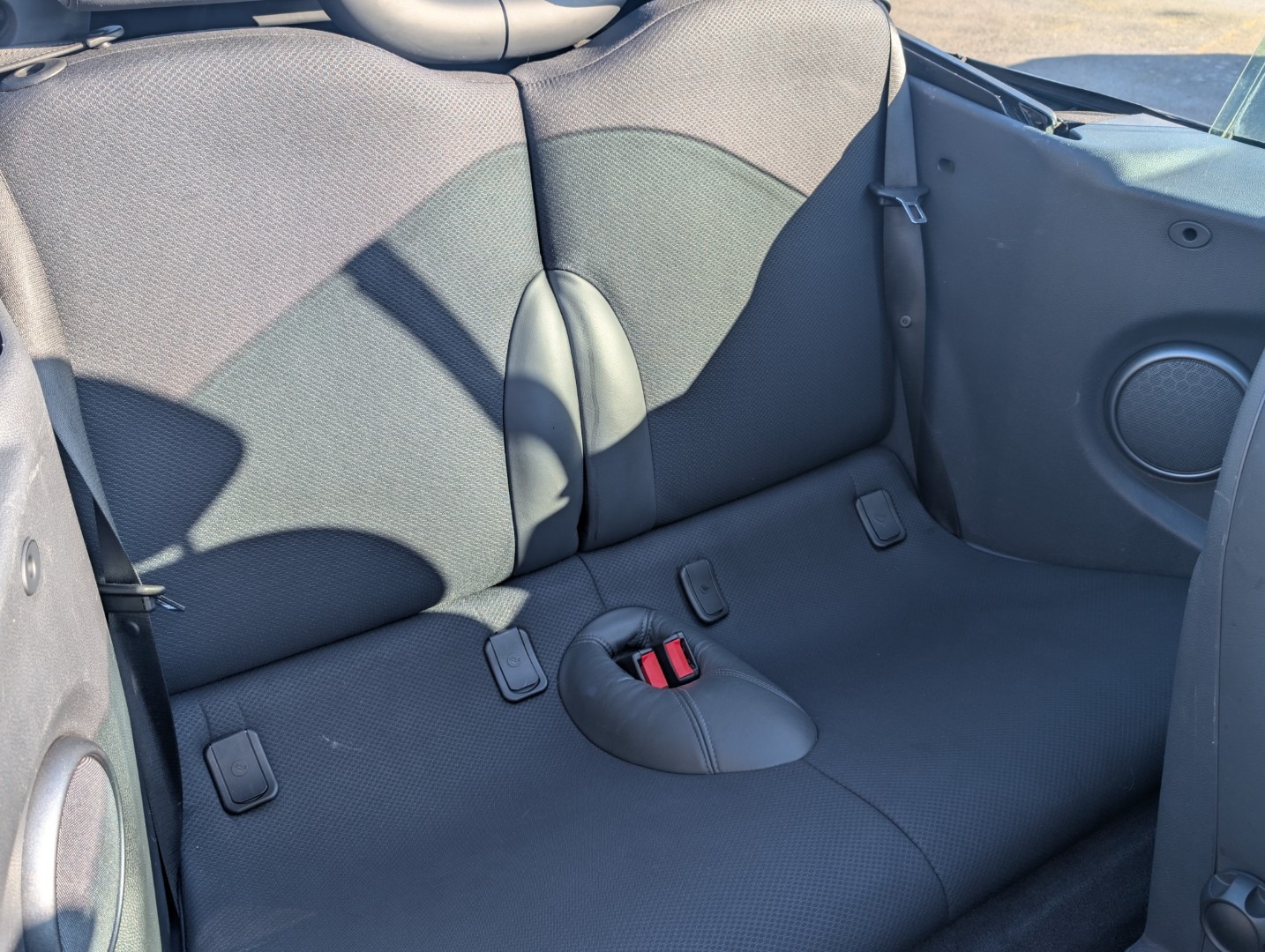 Used MINI Convertible 2006 for sale - 77930950: Photo 11