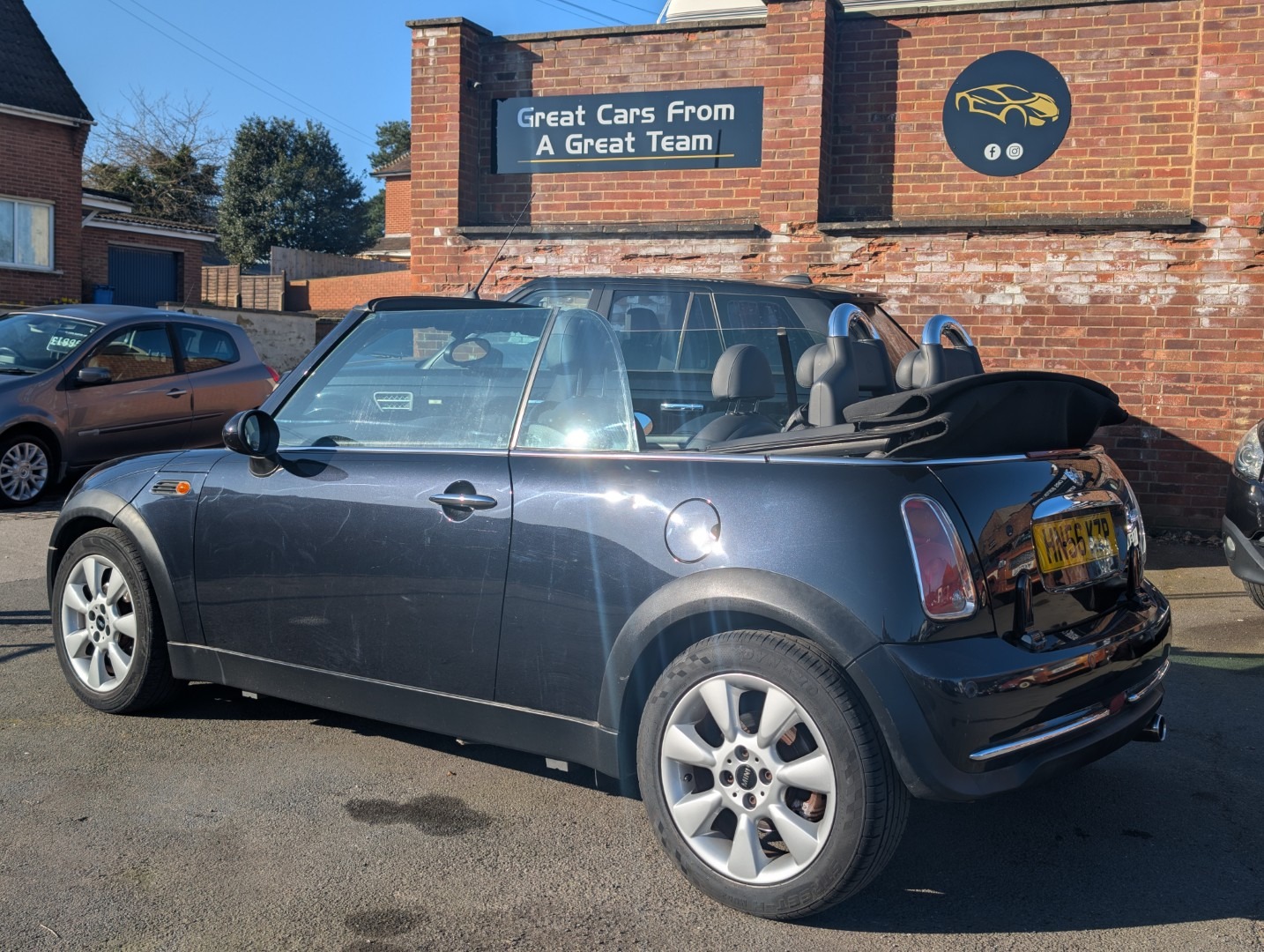 Used MINI Convertible 2006 for sale - 77930950: Photo 4