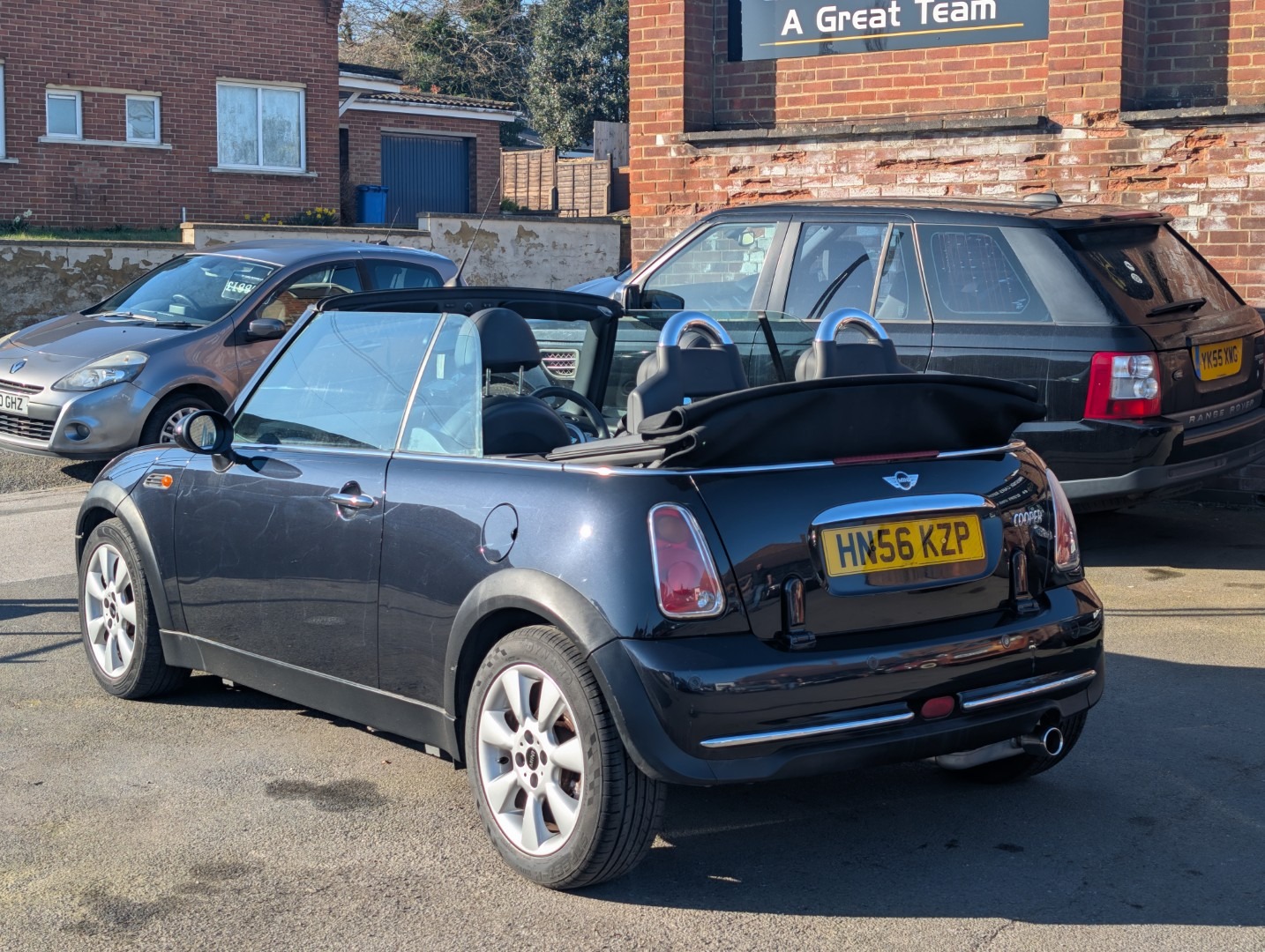 Used MINI Convertible 2006 for sale - 77930950: Photo 5