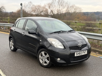 Used Toyota Yaris 2010 for sale - 77495732: Photo