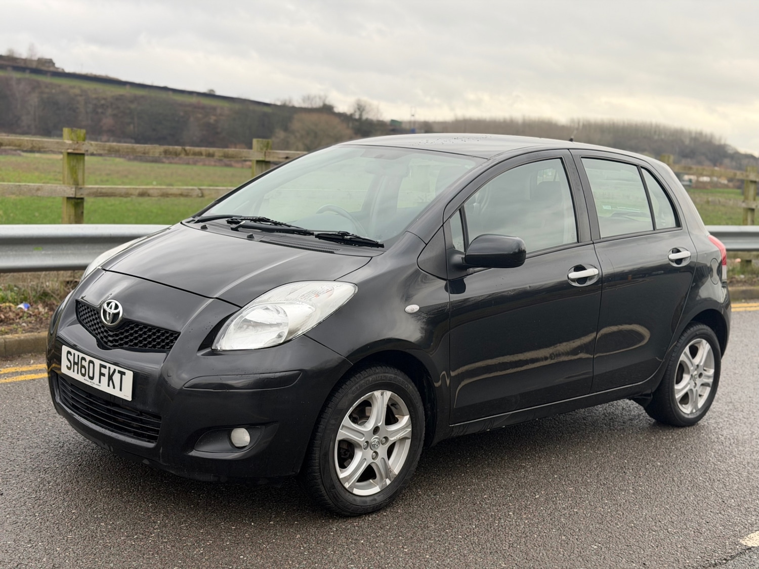 Used Toyota Yaris 2010 for sale - 77495732: Photo 7