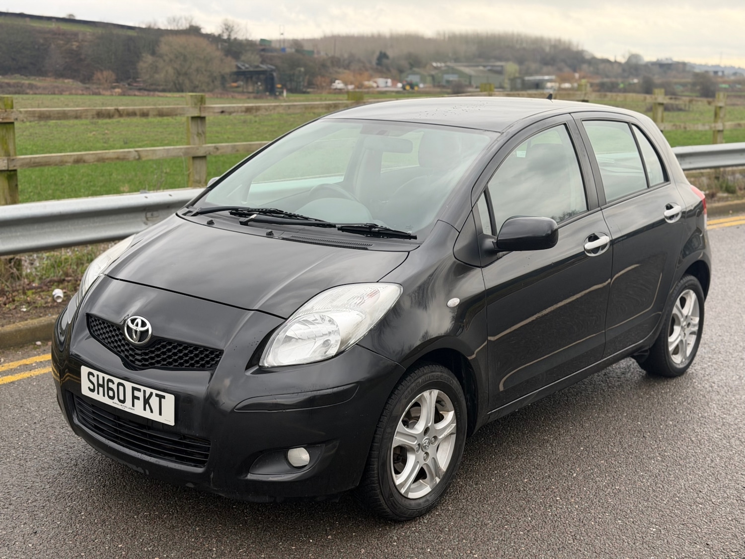 Used Toyota Yaris 2010 for sale - 77495732: Photo 8