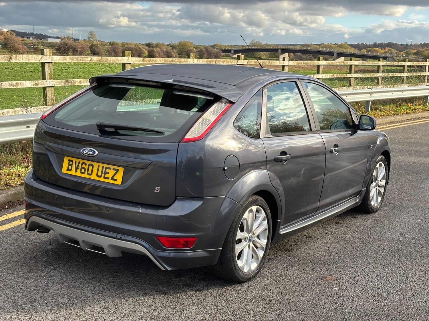 Used Ford Focus 2010 for sale - 76837365: Photo 4