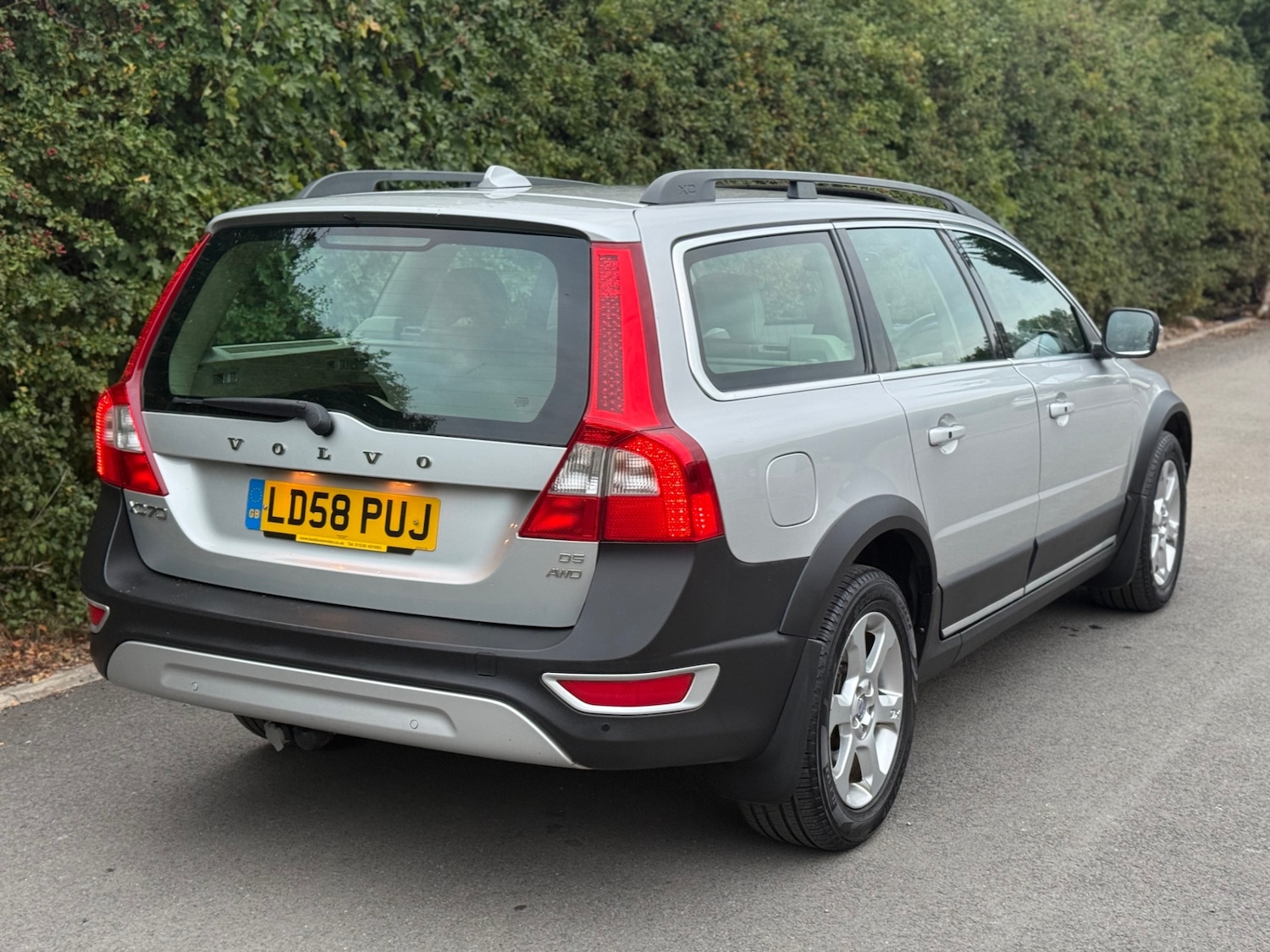 Used Volvo XC70 2008 for sale - 76450632: Photo 12