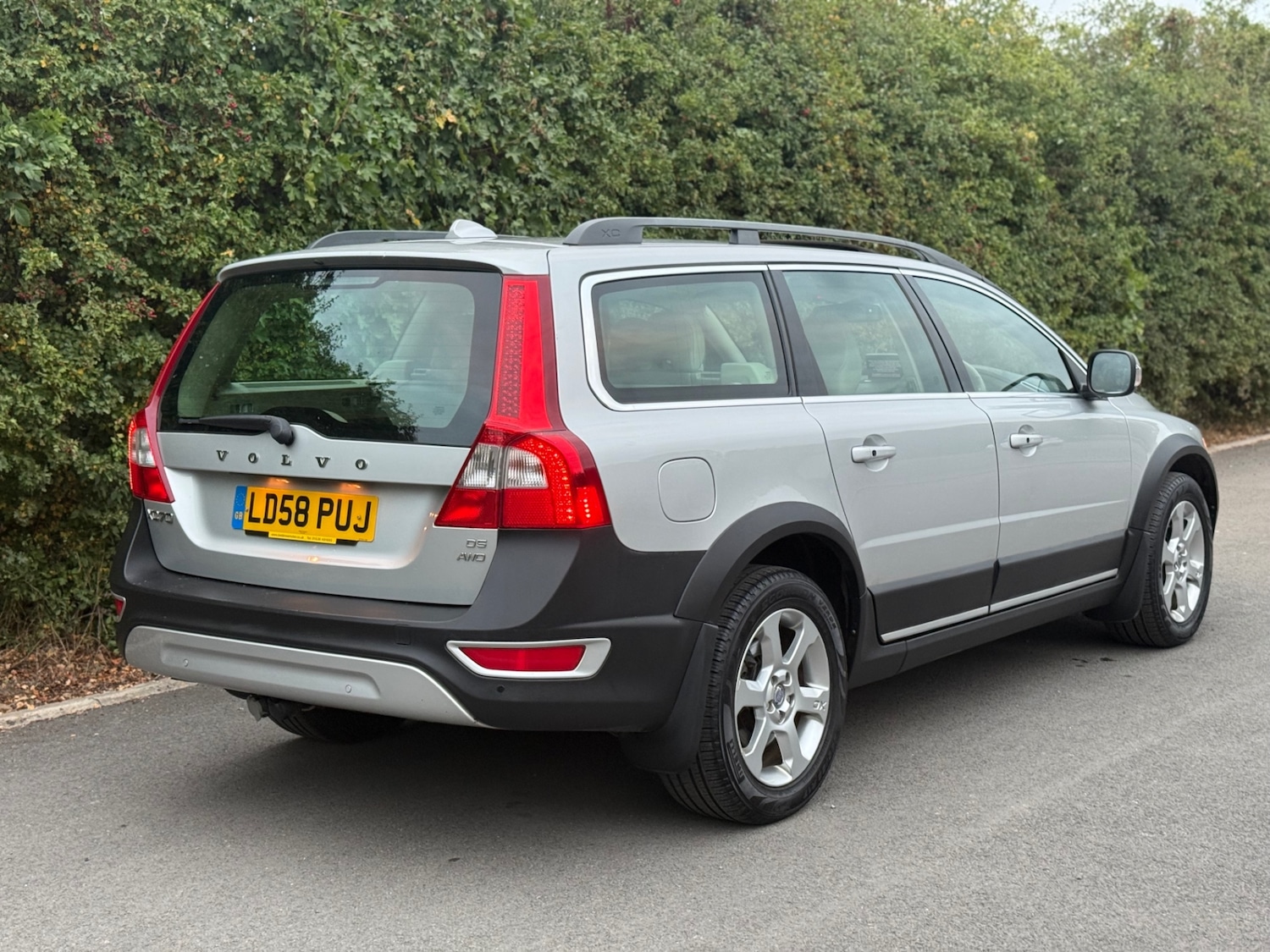 Used Volvo XC70 2008 for sale - 76450632: Photo 13