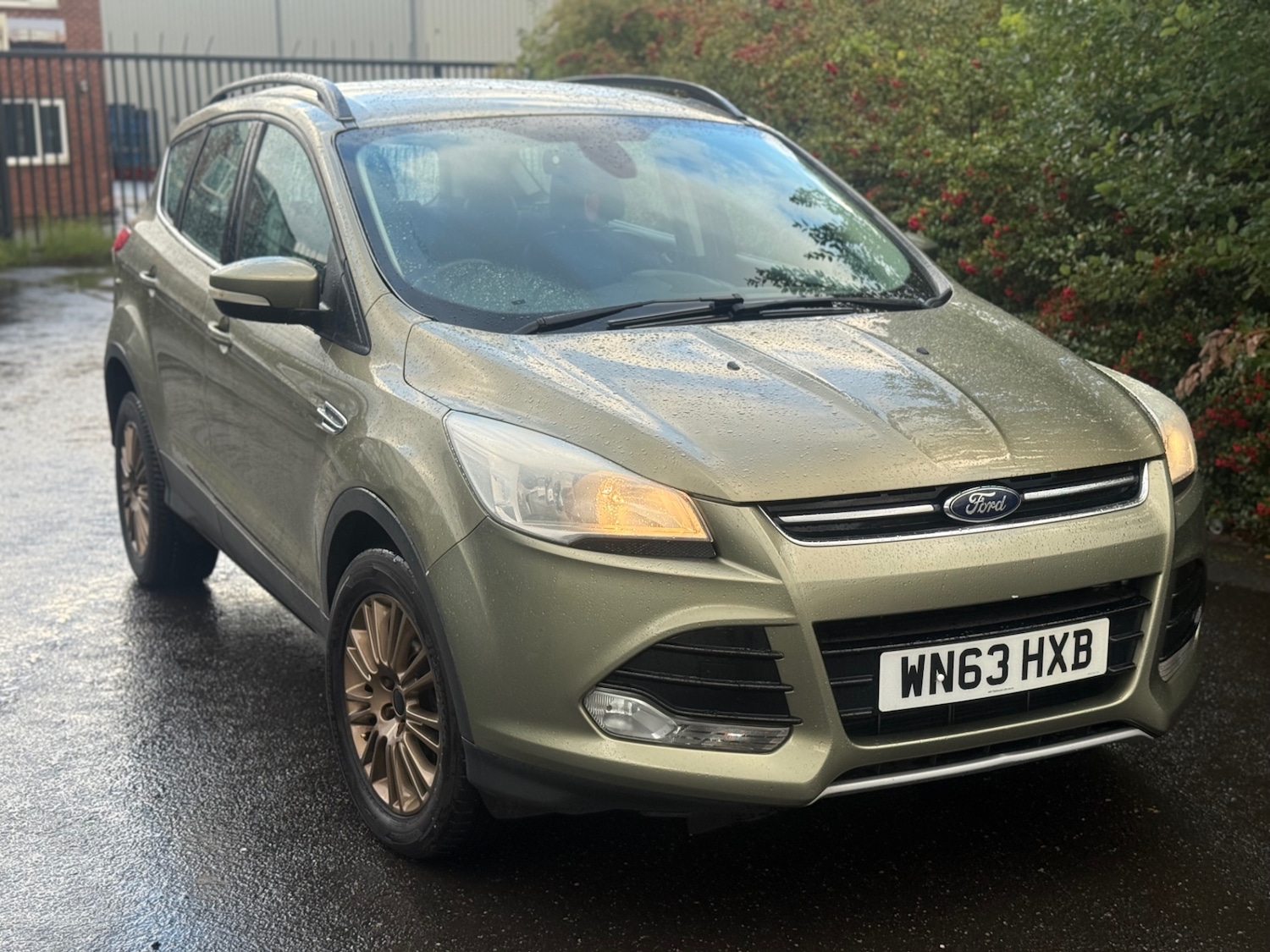 Used Ford Kuga 2014 for sale - 75997538: Photo 3