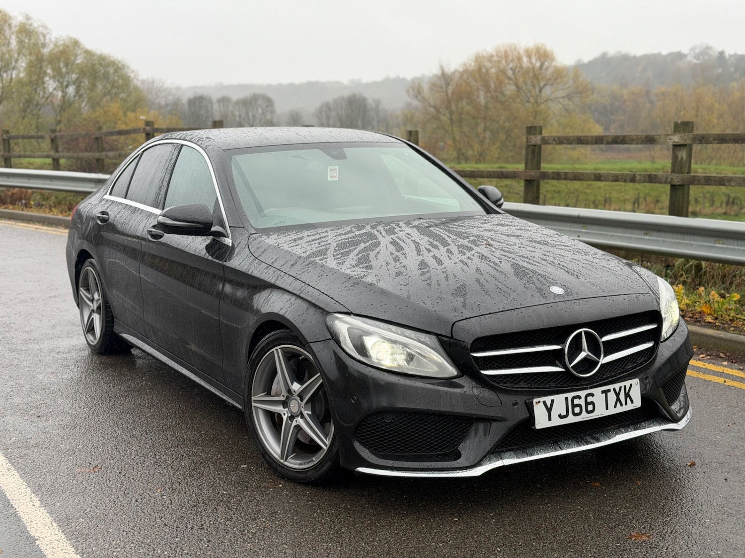 Used Mercedes-Benz C Class 2016 for sale - 76589202: Photo 2