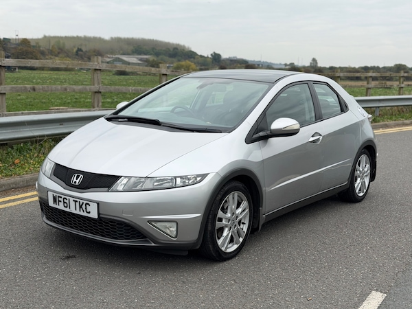 Used Honda Civic 2011 for sale - 76309988: Photo 12