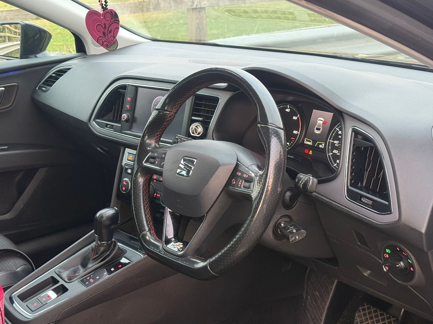 Used SEAT Leon 2017 for sale - 76104037: Photo 8