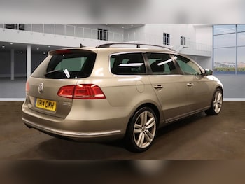 Used Volkswagen Passat 2014 for sale - 76470881: Photo