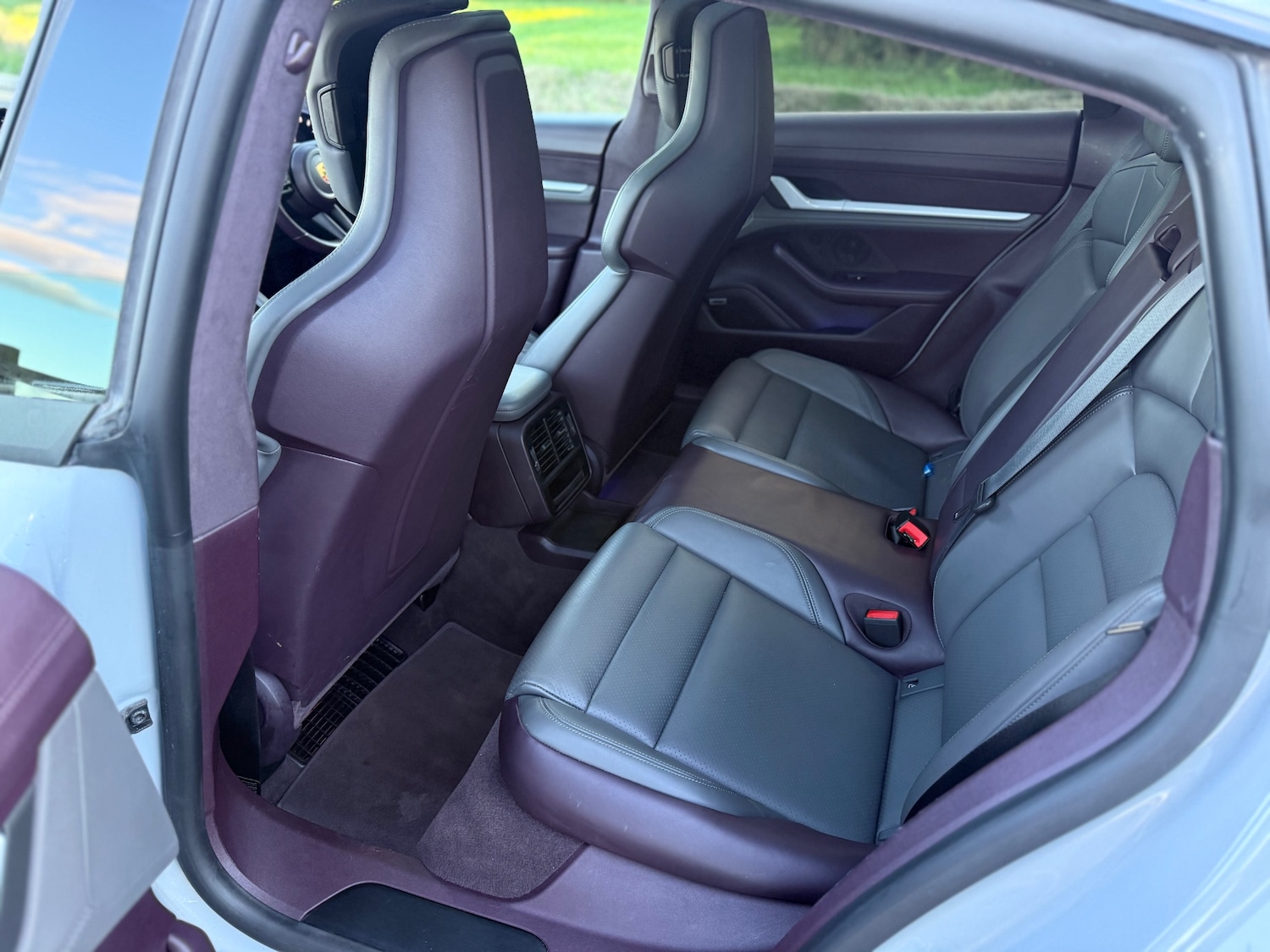 Used Porsche Taycan 2023 for sale - 76293453: Photo 11