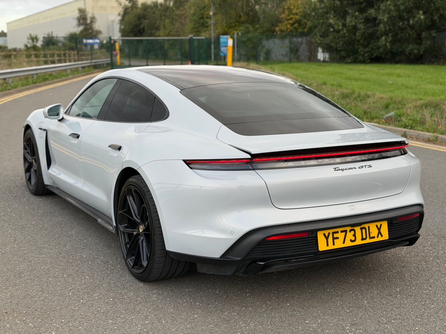 Used Porsche Taycan 2023 for sale - 76293453: Photo 7