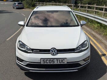 Used Volkswagen Golf 2017 for sale - 78826146: Photo