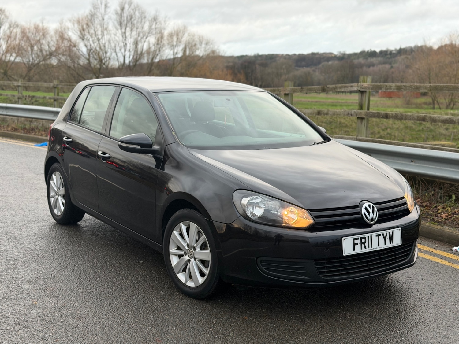 Used Volkswagen Golf 2011 for sale - 76882856: Photo 1