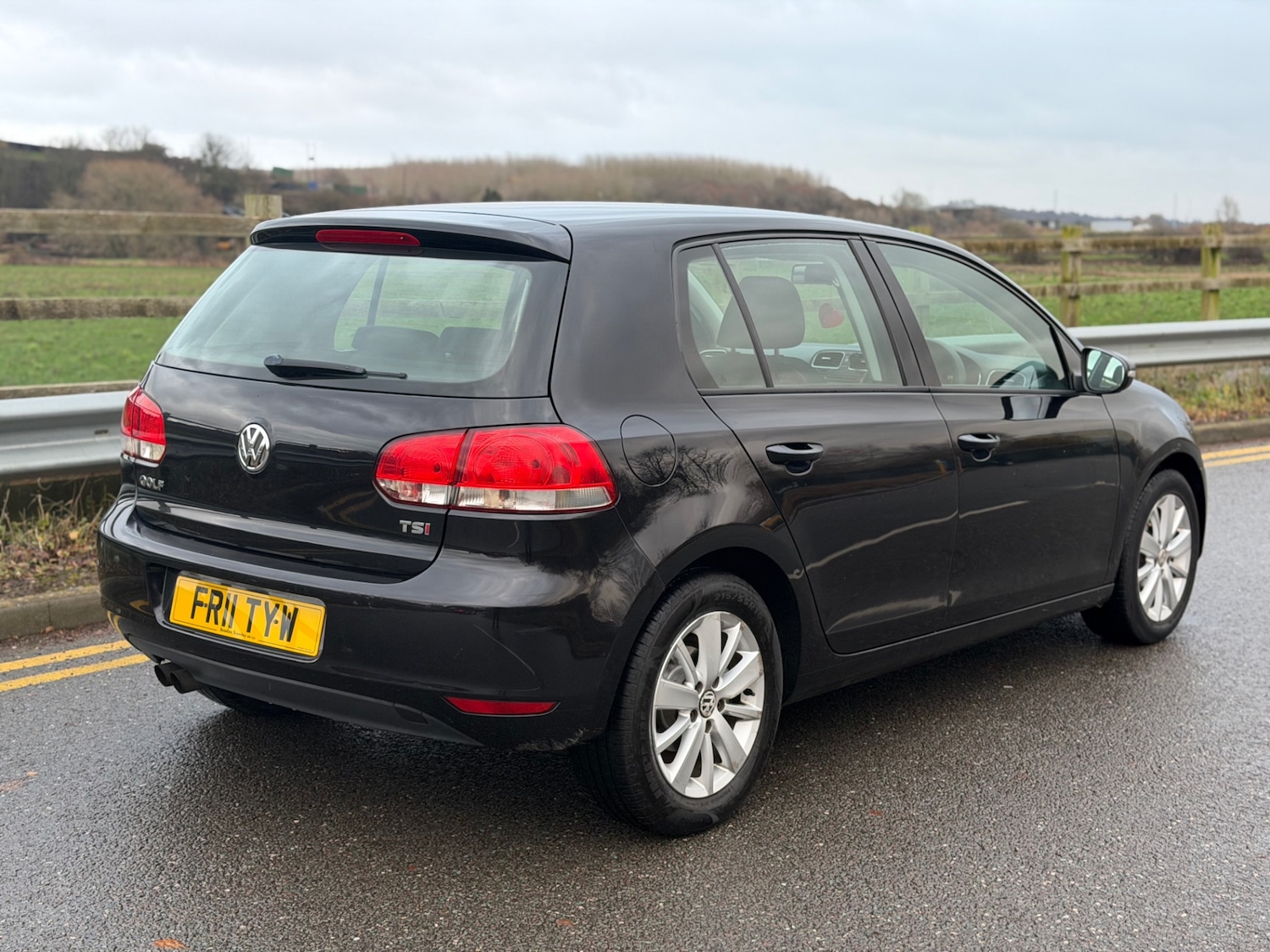 Used Volkswagen Golf 2011 for sale - 76882856: Photo 10