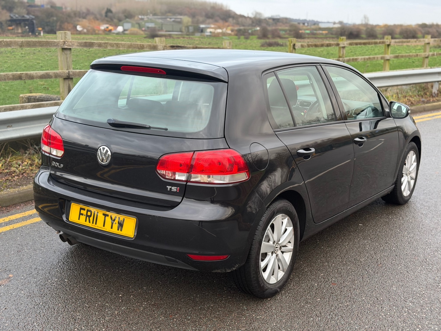 Used Volkswagen Golf 2011 for sale - 76882856: Photo 12